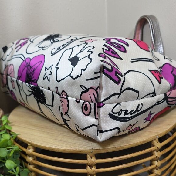 Coach Poppy Floral Graffiti Tote with Matching Wallet - Picture 6 of 16